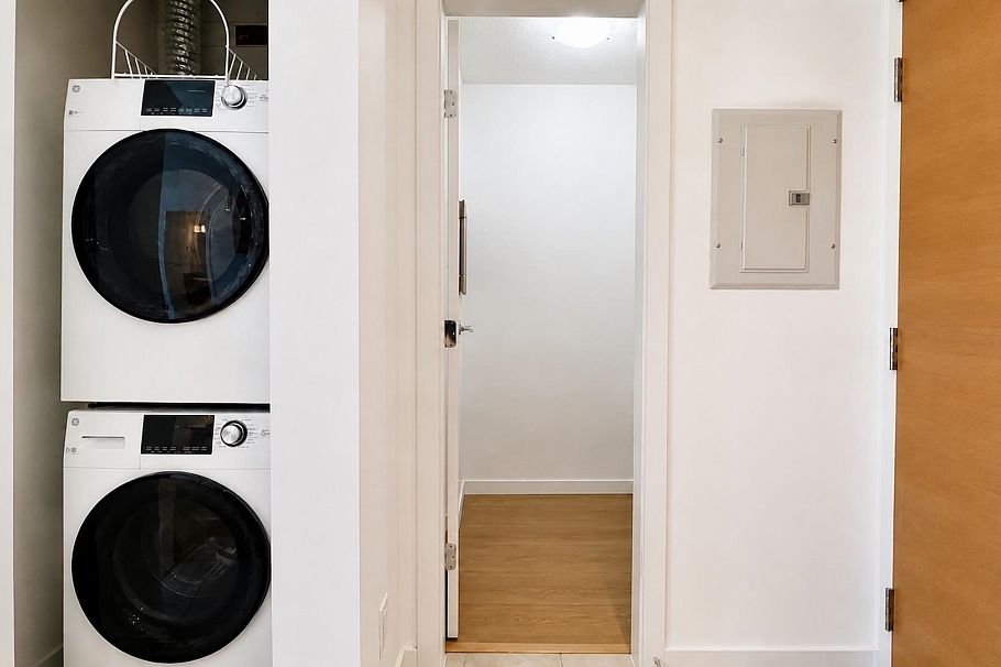 908 977 Mainland Street Vancouver, BC - 15