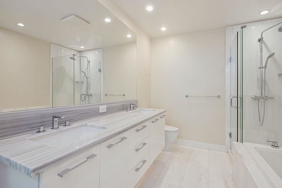 710 5728 Berton Avenue Vancouver, BC - 23