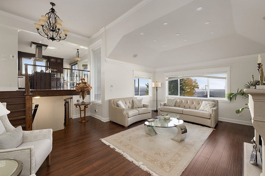 4050 St. Pauls Avenue North Vancouver, BC - 4