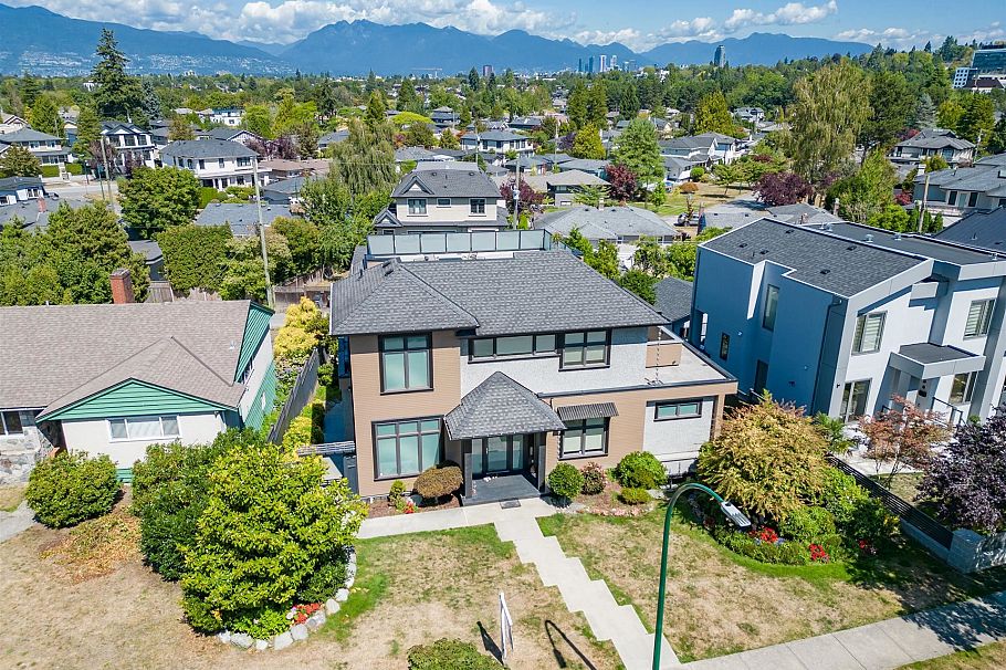 2507 Edgar Crescent Vancouver, BC - 30