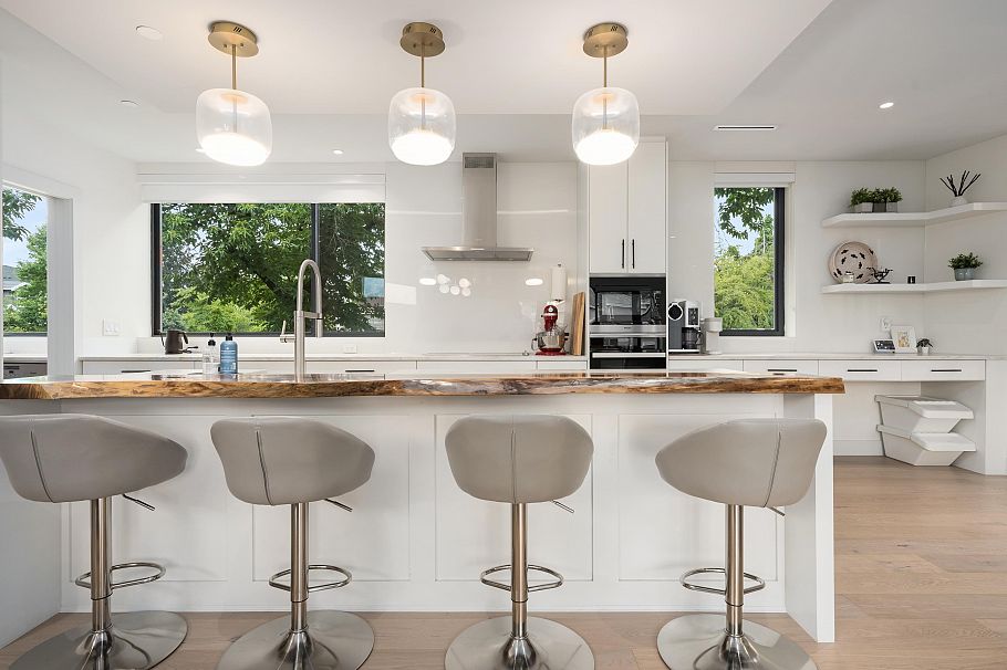 7380 Ashburn Street Vancouver, BC - 4