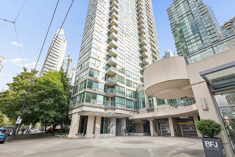903 1328 W Pender Street Vancouver, BC - 38