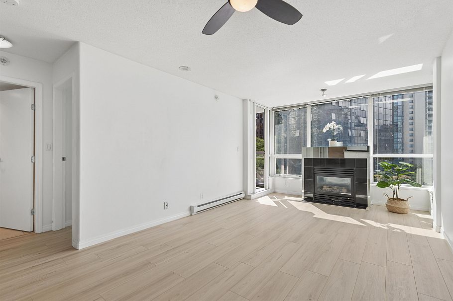 903 1328 W Pender Street Vancouver, BC - 7
