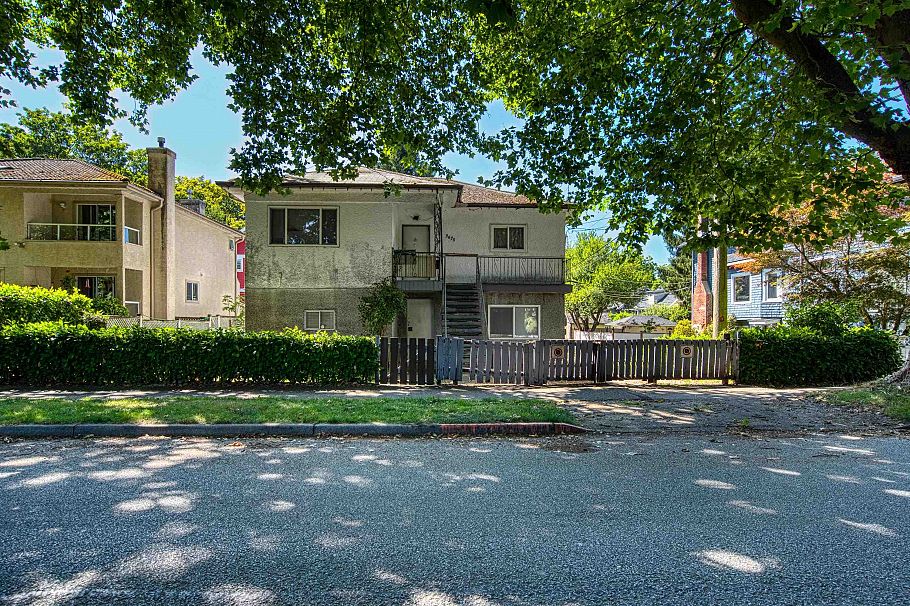 2675 Mackenzie Street Vancouver, BC - 4