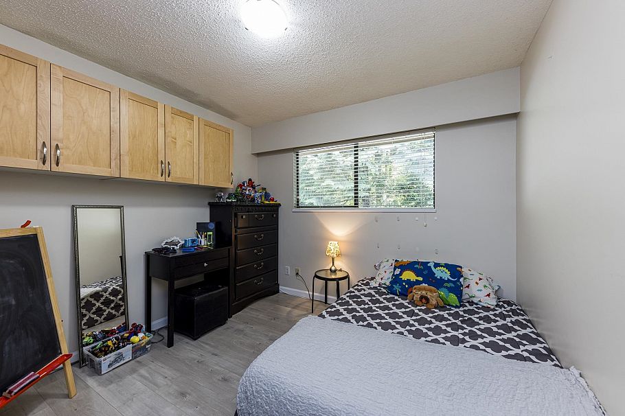 1184 Riverside Drive North Vancouver, BC - 21