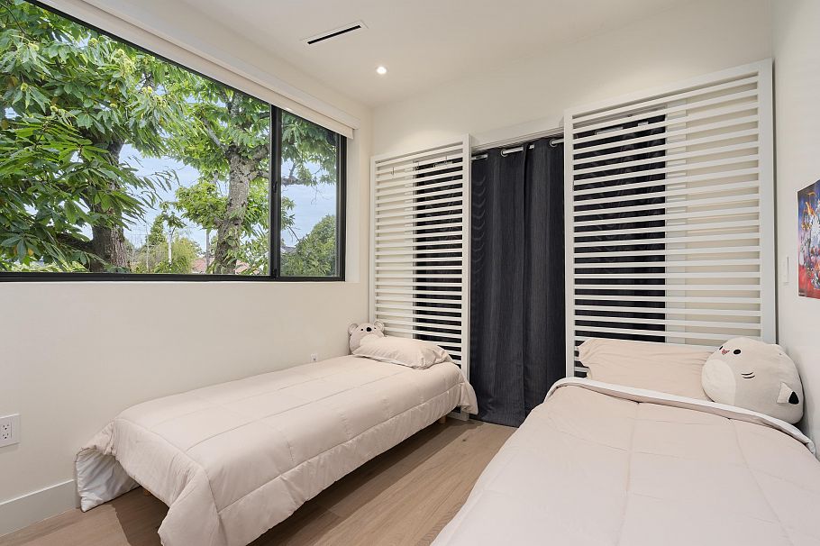 7380 Ashburn Street Vancouver, BC - 13
