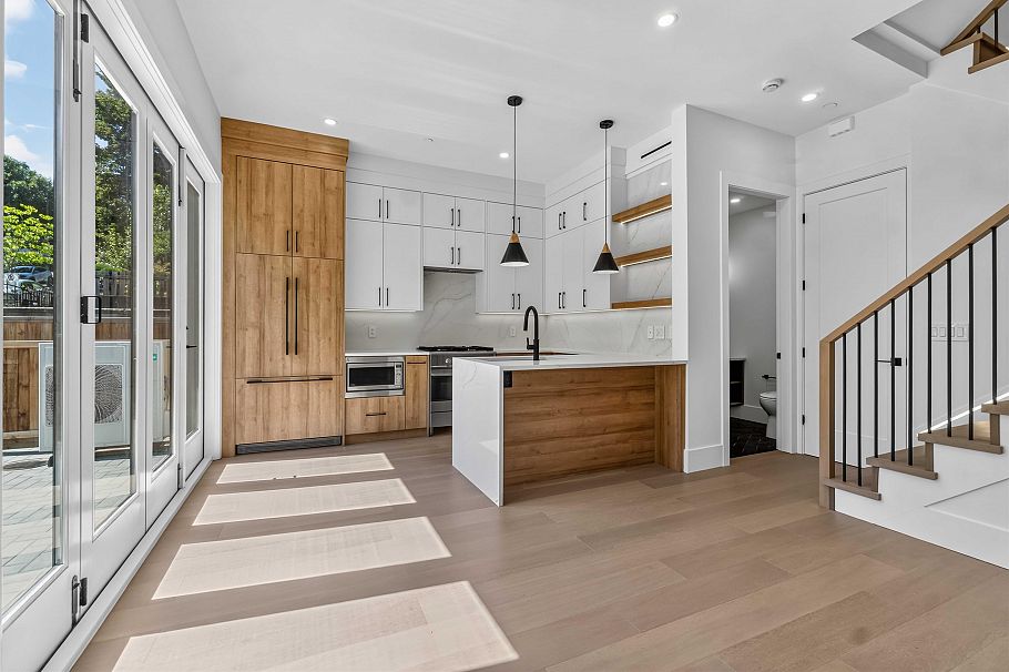 1 3271 E Georgia Street Vancouver, BC - 11