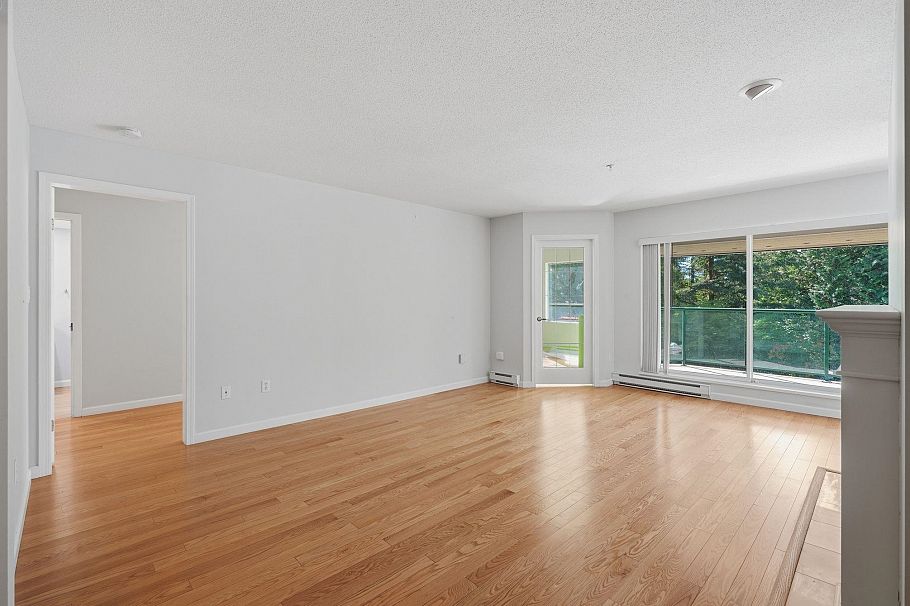 301 3680 Banff Court North Vancouver, BC - 9