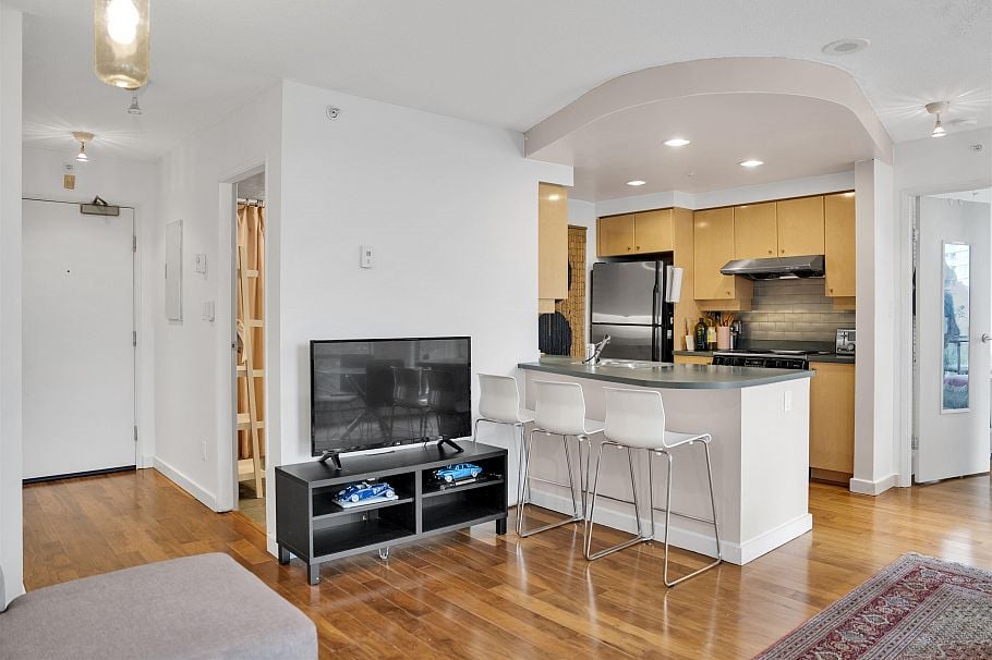 905 1008 Cambie Street Vancouver, BC - 17