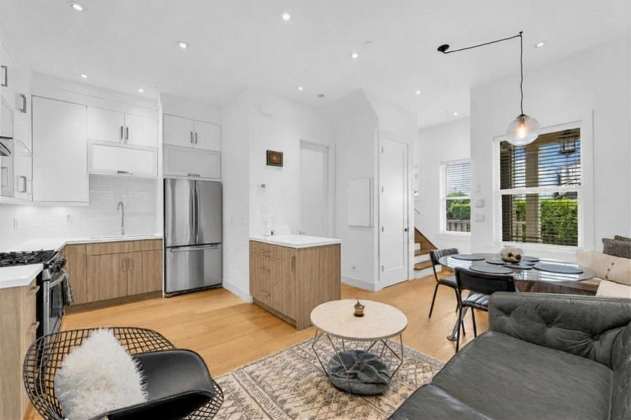 2 1136 E Pender Street Vancouver, BC - 5