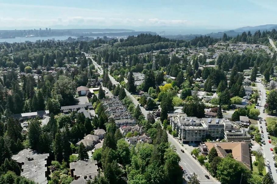 2 1071 Lynn Valley Road North Vancouver, BC - 31