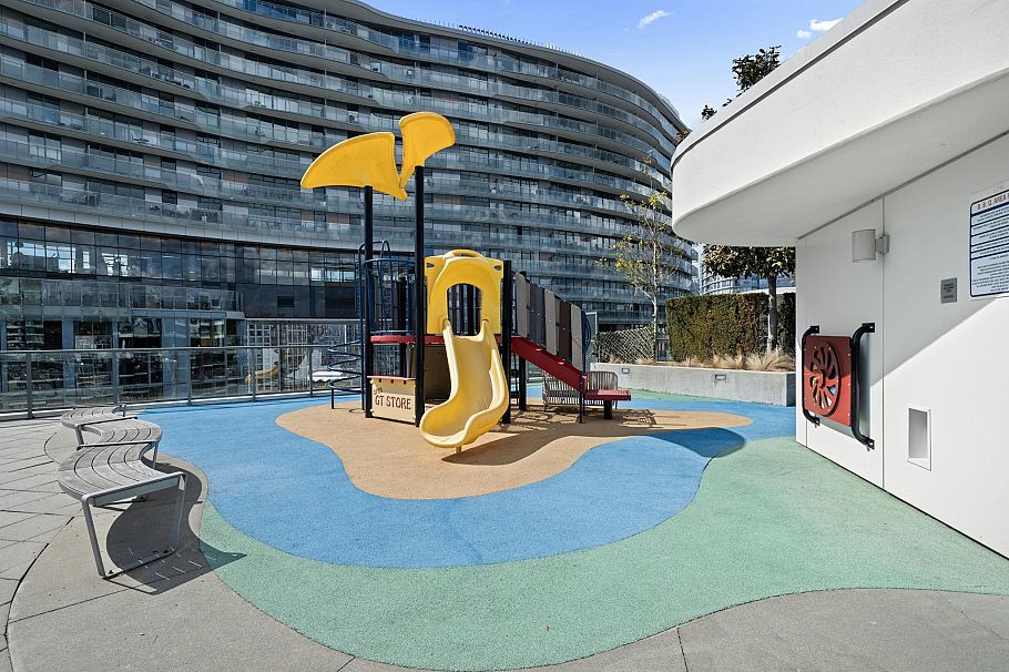 1251 38 Smithe Street Vancouver, BC - 30