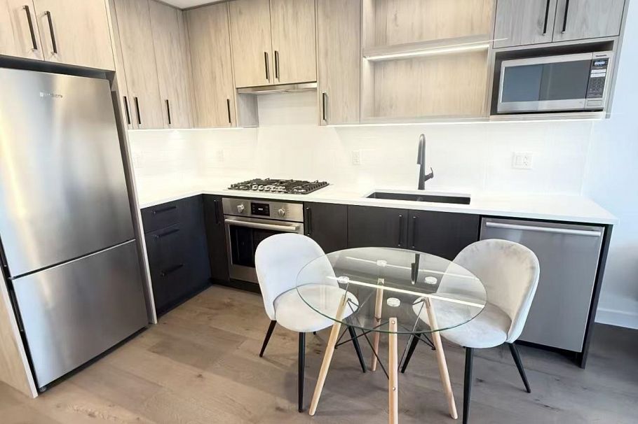 313 6859 Cambie Street Vancouver, BC - 5