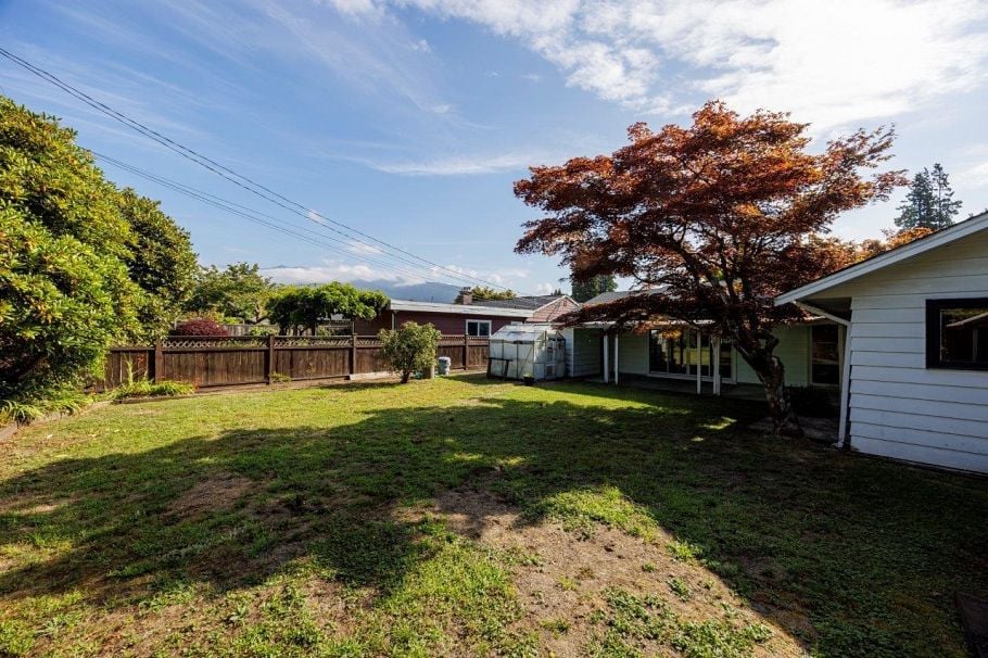 1161 Redwood Street North Vancouver, BC - 14
