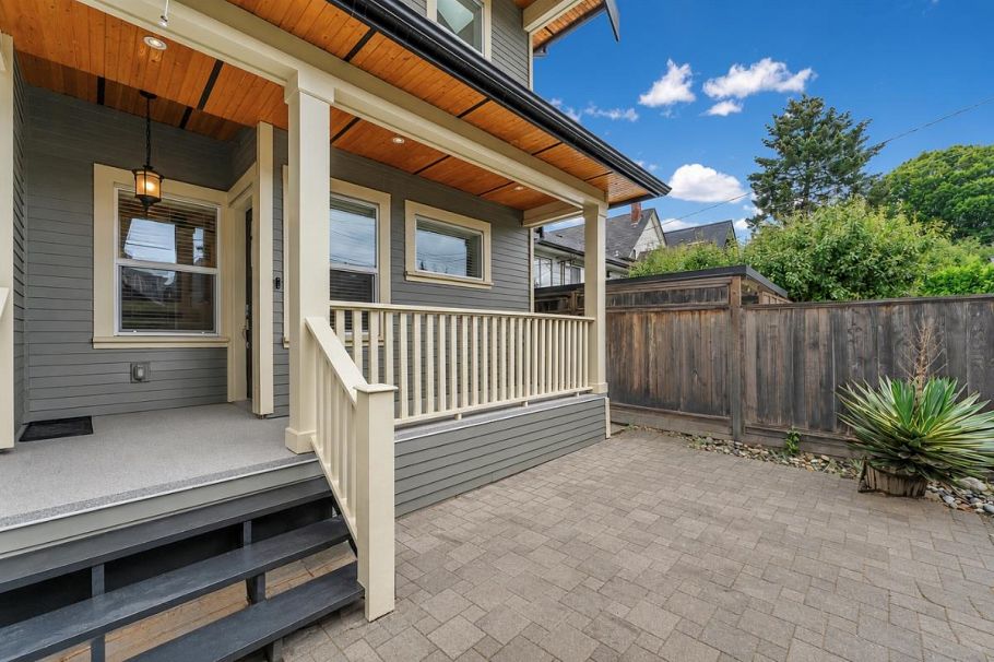 2 1136 E Pender Street Vancouver, BC - 18