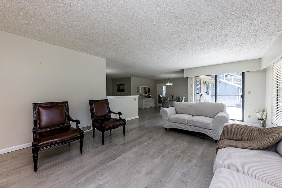 1184 Riverside Drive North Vancouver, BC - 10