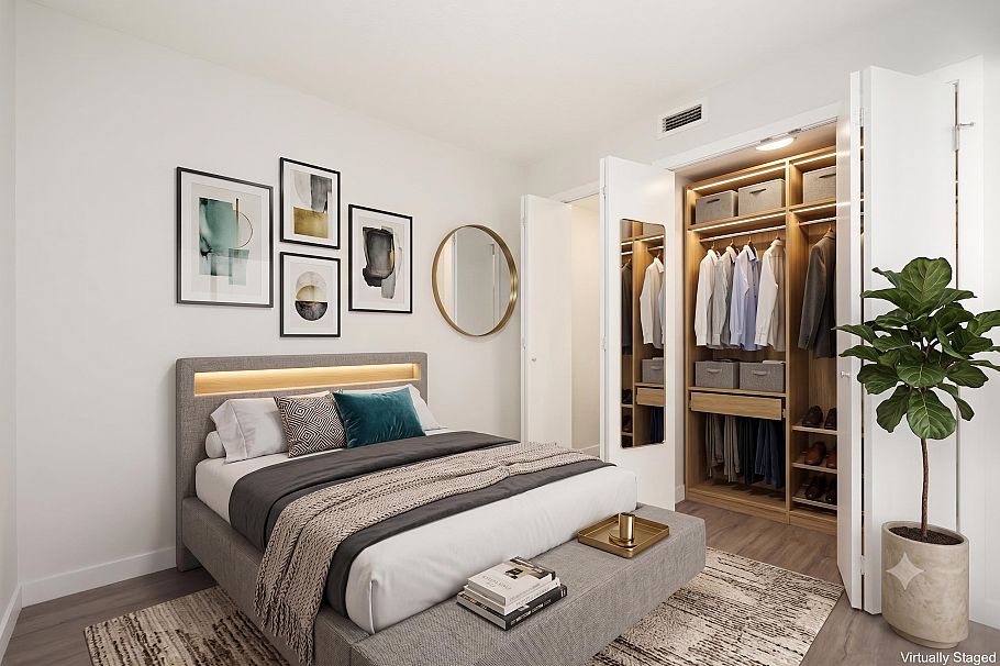 2110 833 Seymour Street Vancouver, BC - 3