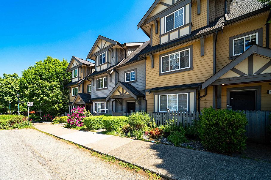 2412 St. Catherines Street Vancouver, BC - 3