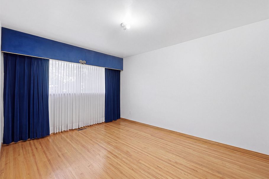 2727 W 36th Avenue Vancouver, BC - 20