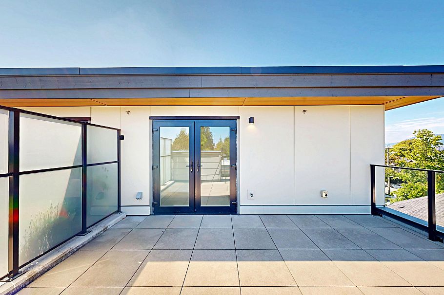 3930 Dumfries Street Vancouver, BC - 32