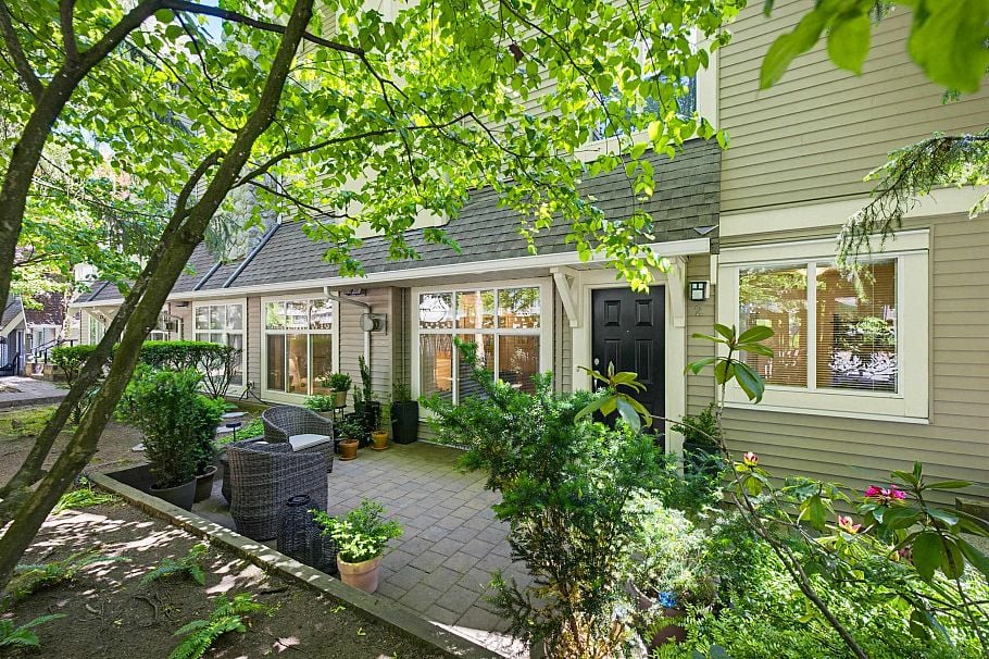 2 1071 Lynn Valley Road North Vancouver, BC - 3