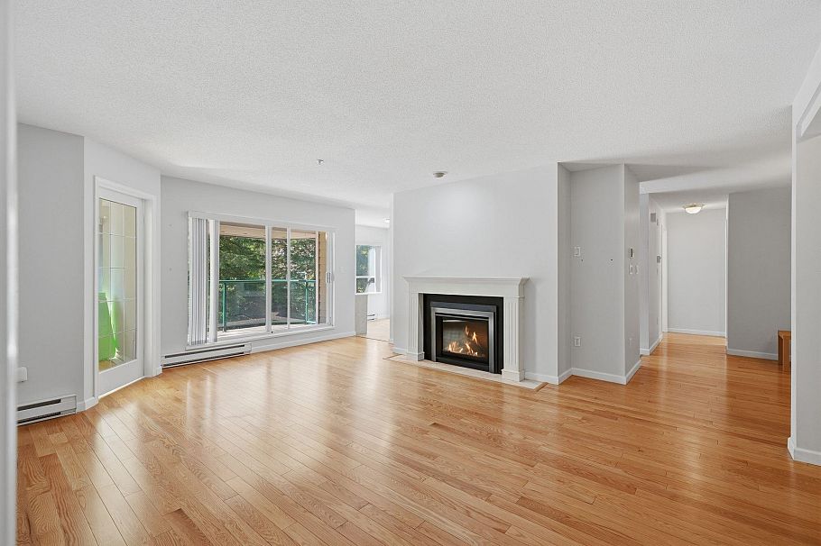 301 3680 Banff Court North Vancouver, BC - 5