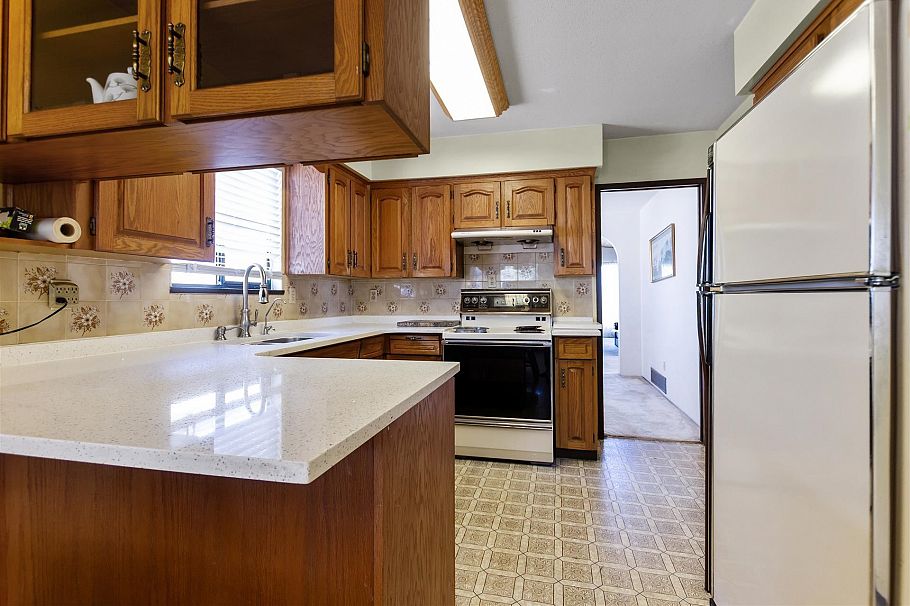 2986 E 3rd Avenue Vancouver, BC - 31