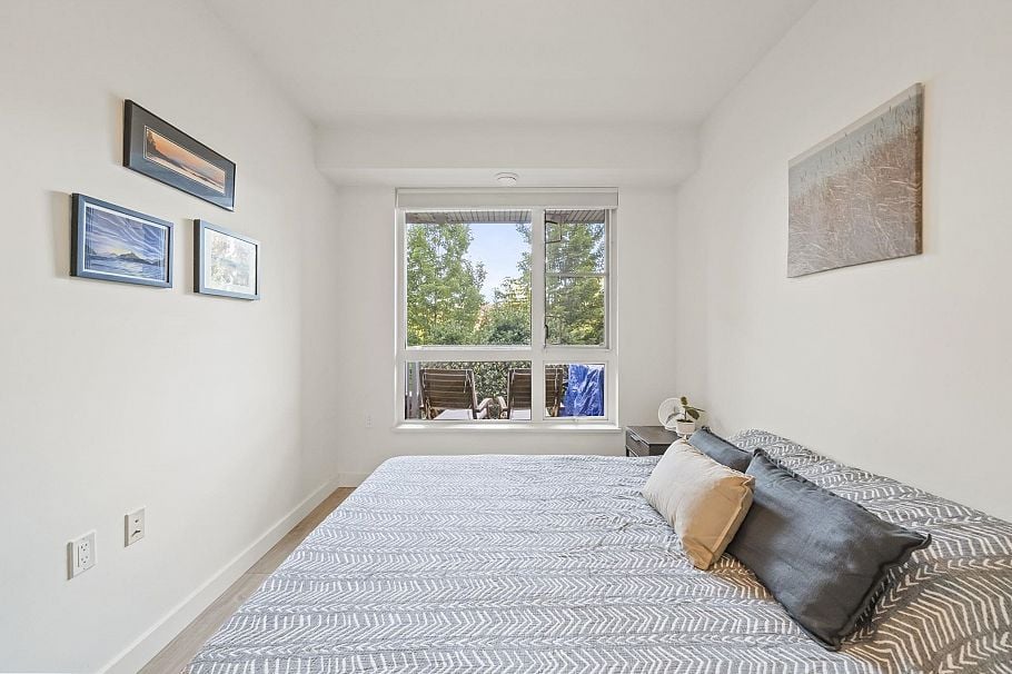 214 1621 Hamilton Avenue North Vancouver, BC - 12