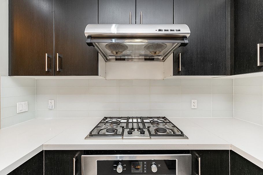 111 3133 Riverwalk Avenue Vancouver, BC - 9