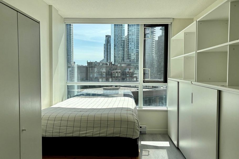 809 1212 Howe Street Vancouver, BC - 13