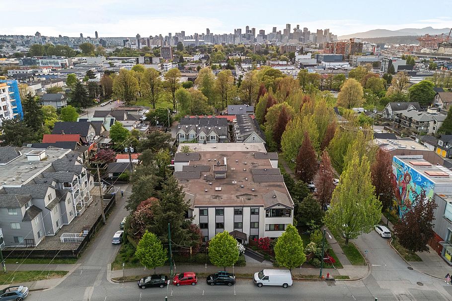 204 725 Commercial Drive Vancouver, BC - 28