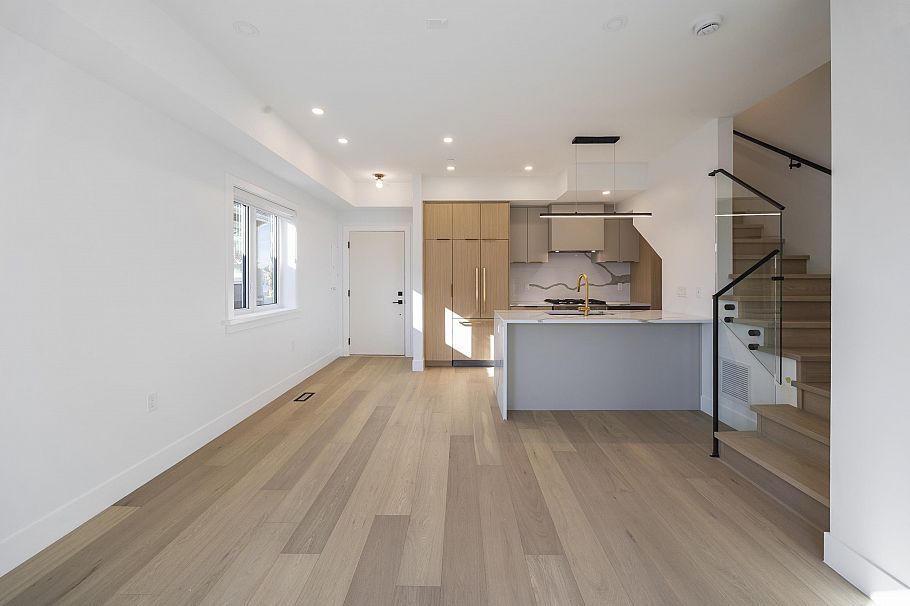 3 550 Kaslo Street Vancouver, BC - 9