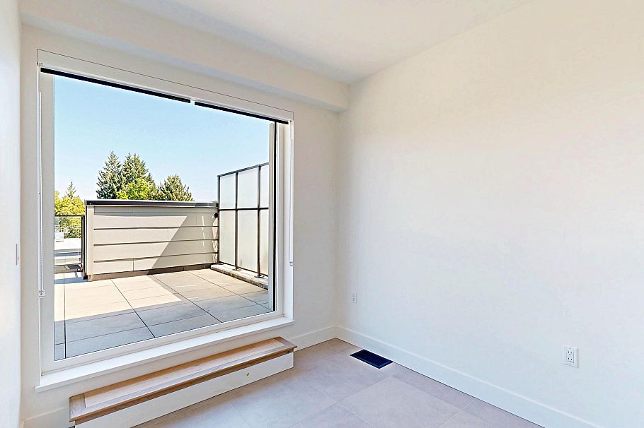 3930 Dumfries Street Vancouver, BC - 25