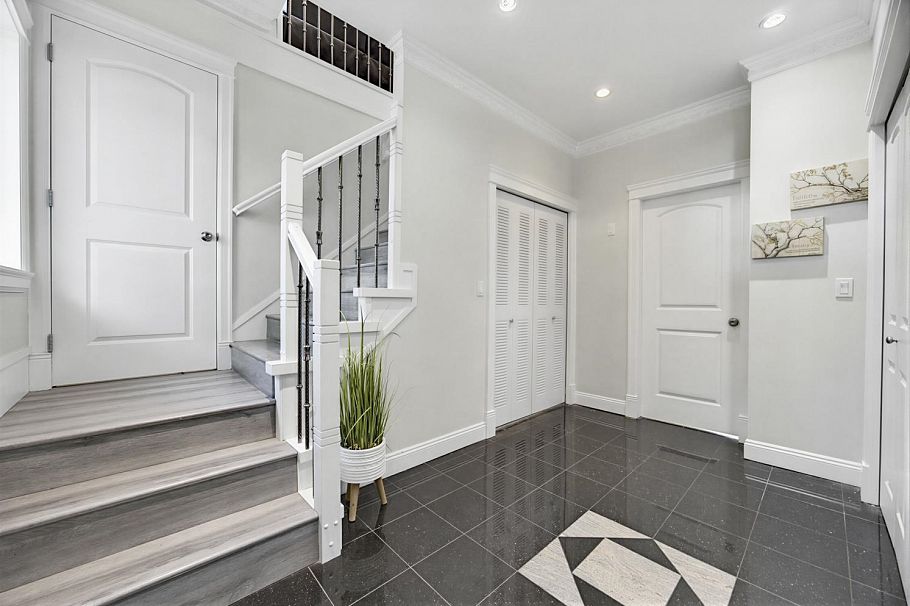765 Skeena Street Vancouver, BC - 2