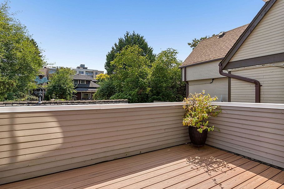 2760 W 2nd Avenue Vancouver, BC - 22