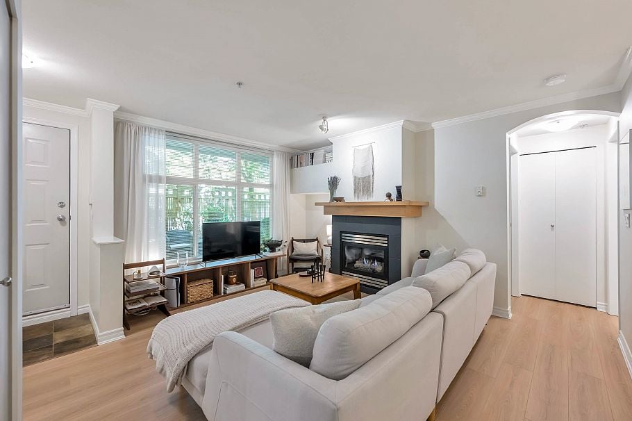2 1071 Lynn Valley Road North Vancouver, BC - 8