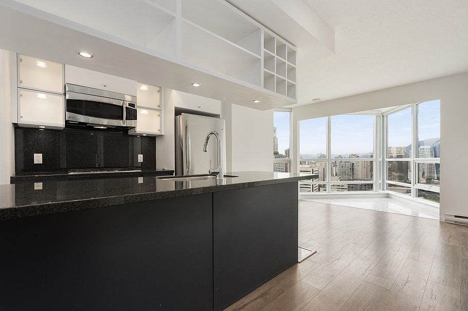 2110 833 Seymour Street Vancouver, BC - 14