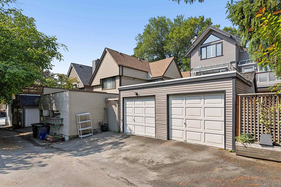 2760 W 2nd Avenue Vancouver, BC - 31