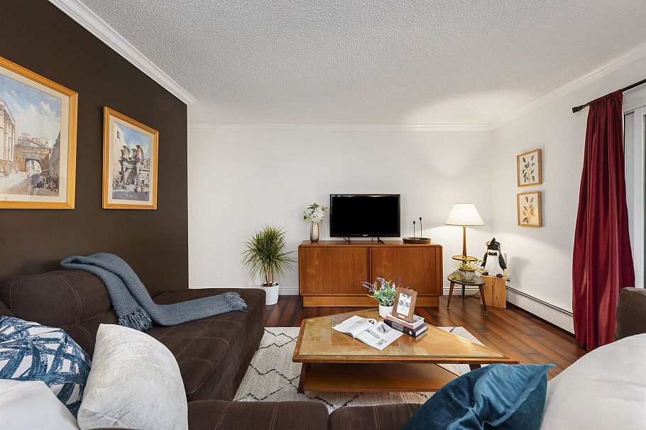 204 725 Commercial Drive Vancouver, BC - 4