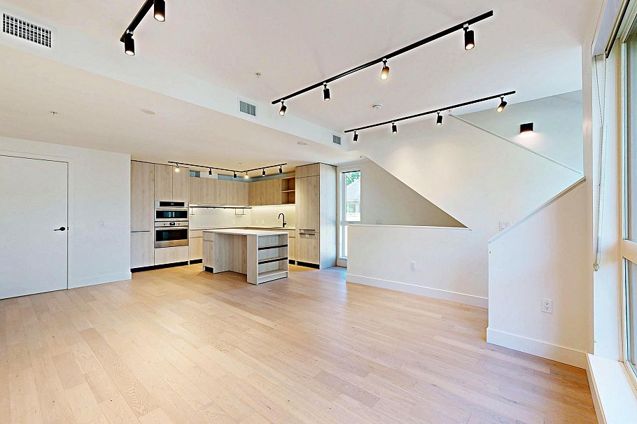 3930 Dumfries Street Vancouver, BC - 13