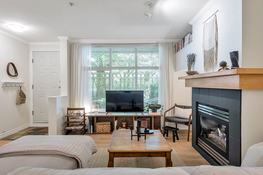 2 1071 Lynn Valley Road North Vancouver, BC - 10