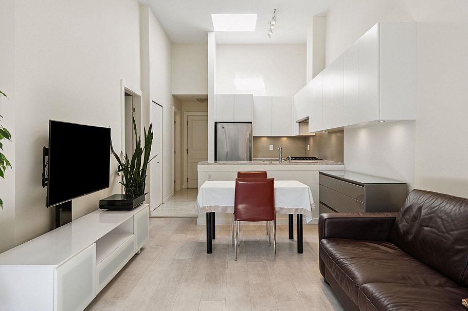 411 2181 W 10th Avenue Vancouver, BC - 4