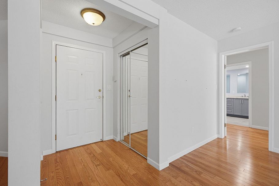 301 3680 Banff Court North Vancouver, BC - 13