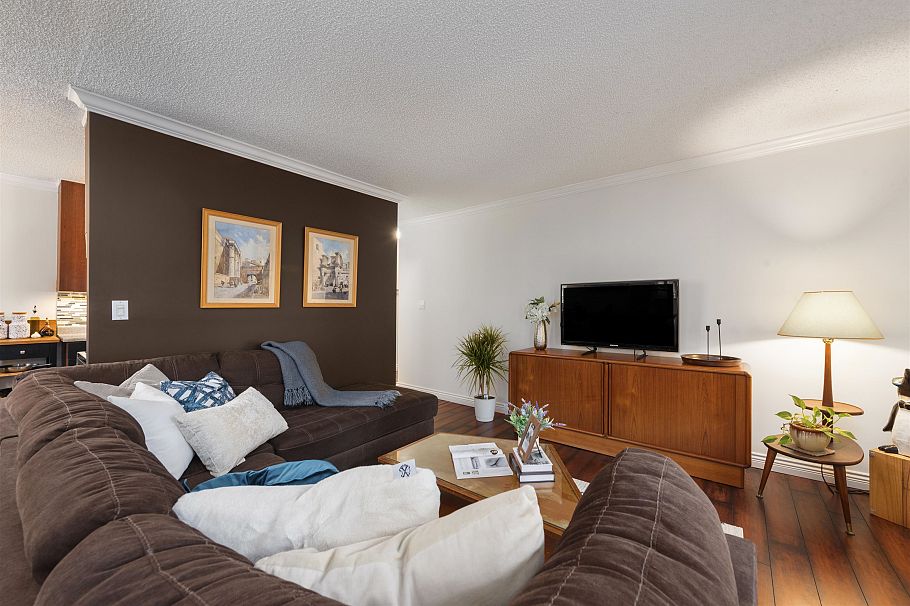 204 725 Commercial Drive Vancouver, BC - 5