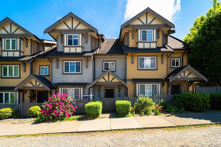 2412 St. Catherines Street Vancouver, BC - 1