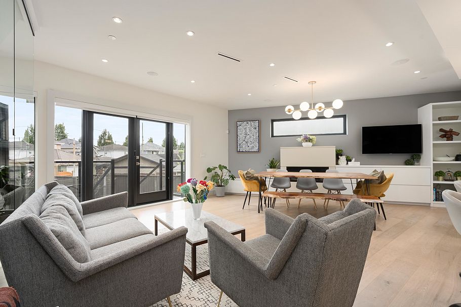7380 Ashburn Street Vancouver, BC - 2