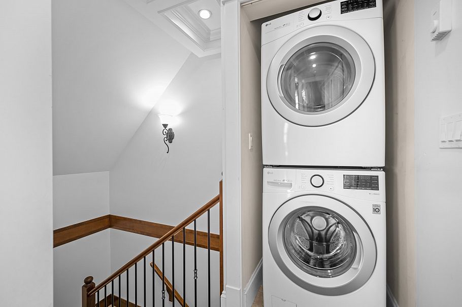 2412 St. Catherines Street Vancouver, BC - 27