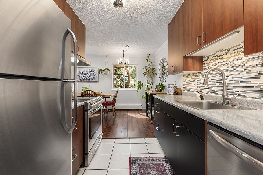 204 725 Commercial Drive Vancouver, BC - 10