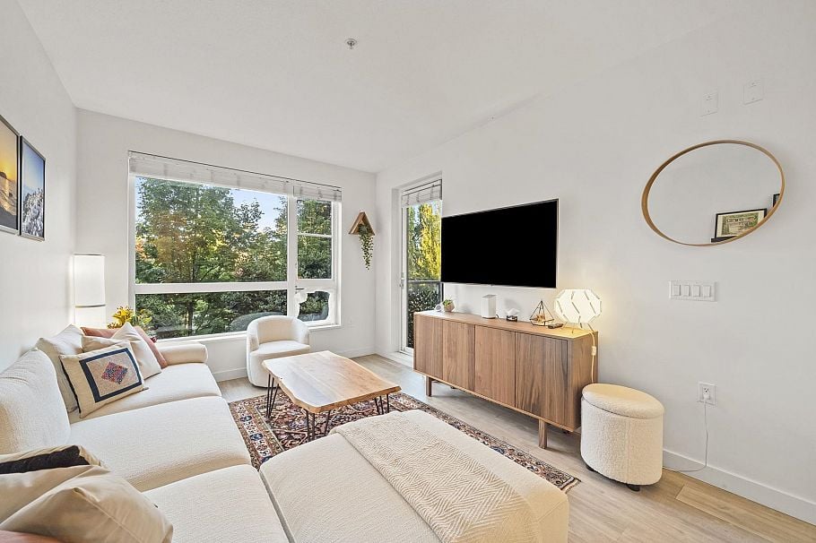 214 1621 Hamilton Avenue North Vancouver, BC - 7