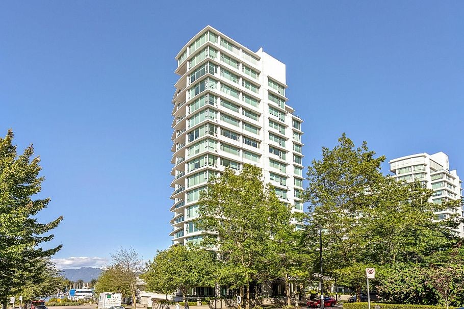 PH2 1777 Bayshore Drive Vancouver, BC - 3